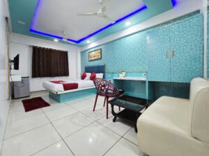 Spacious Room By Hotel Point View